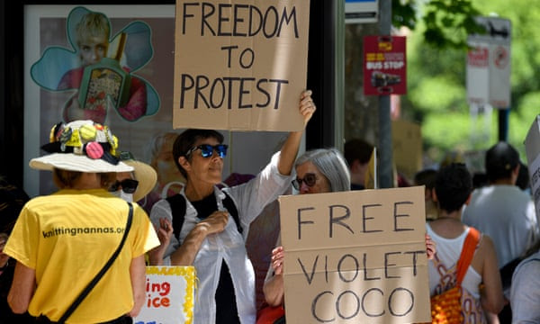 Драконовский закон, из-за которого активистка движения за изменение климата Вайолет Коко была заключена в тюрьму.